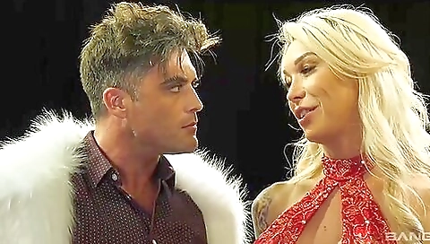 Blonde with huge tits and a hot mouth enjoys deepthroat