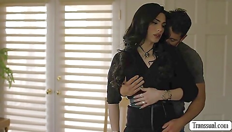 Bareback anal sex for trans babe after some cuddling