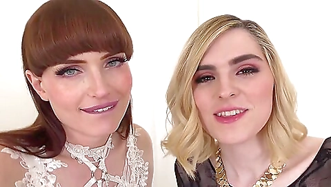 Cute blonde with a perfect ass getting fucked by two dudes