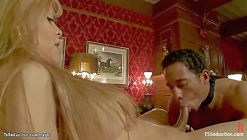 Busty blonde teen in big ass and big tits fucked deep